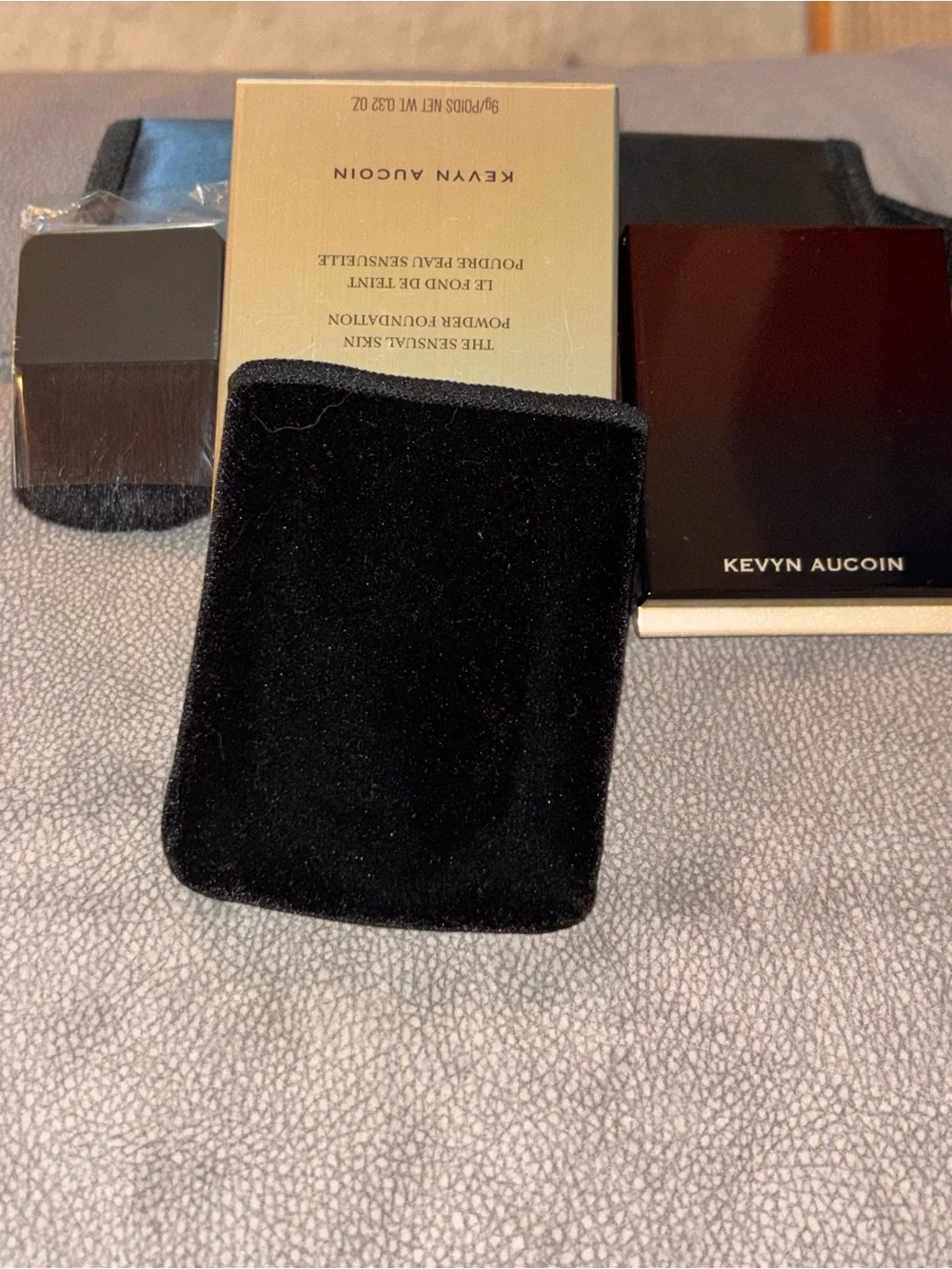 Kevyn Aucoin Sensual Skin Powder Foundation - Deep. PF 12